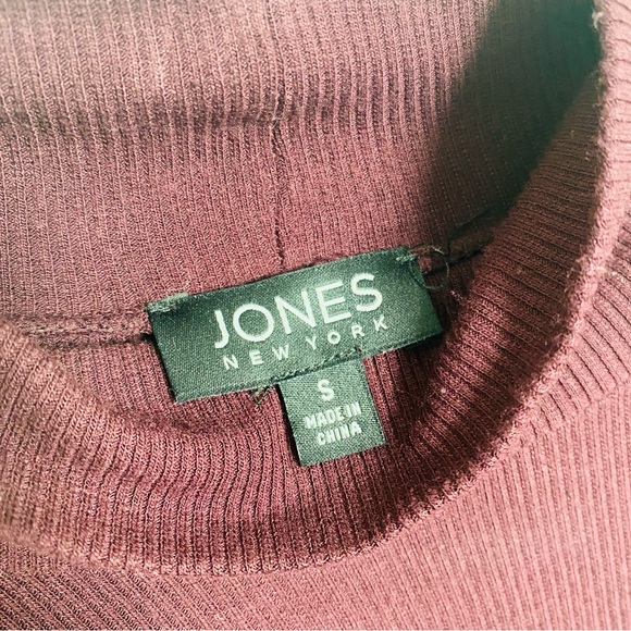 Jones New York dark purple turtle neck sweater long sleeve small - Picture 2 of 3